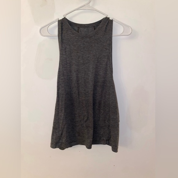 3 lululemon tank tops in pink, grey, blue - Picture 5 of 6